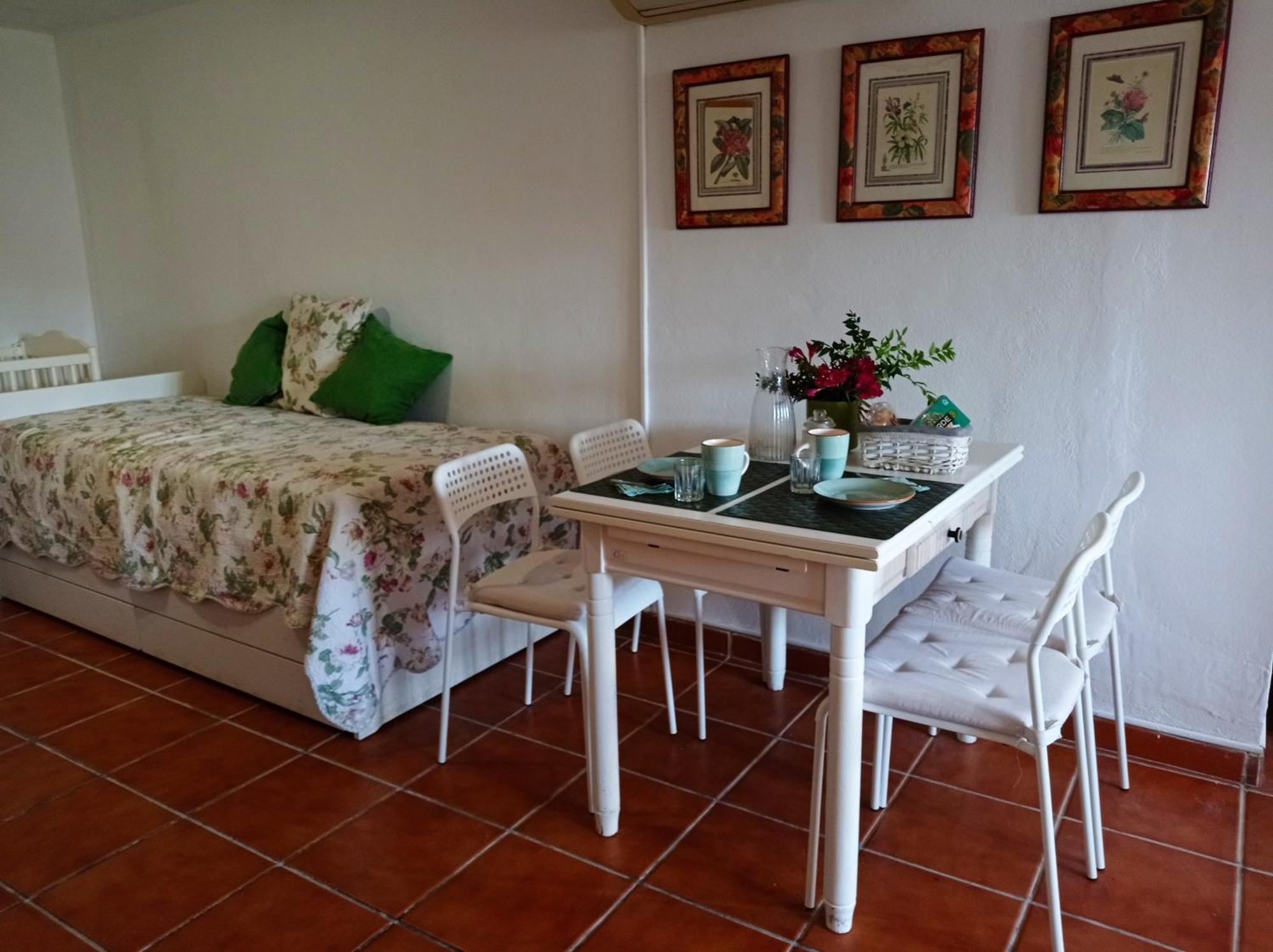 Apartamento-Estudio En Villa Con Piscina Malaga Exterior photo